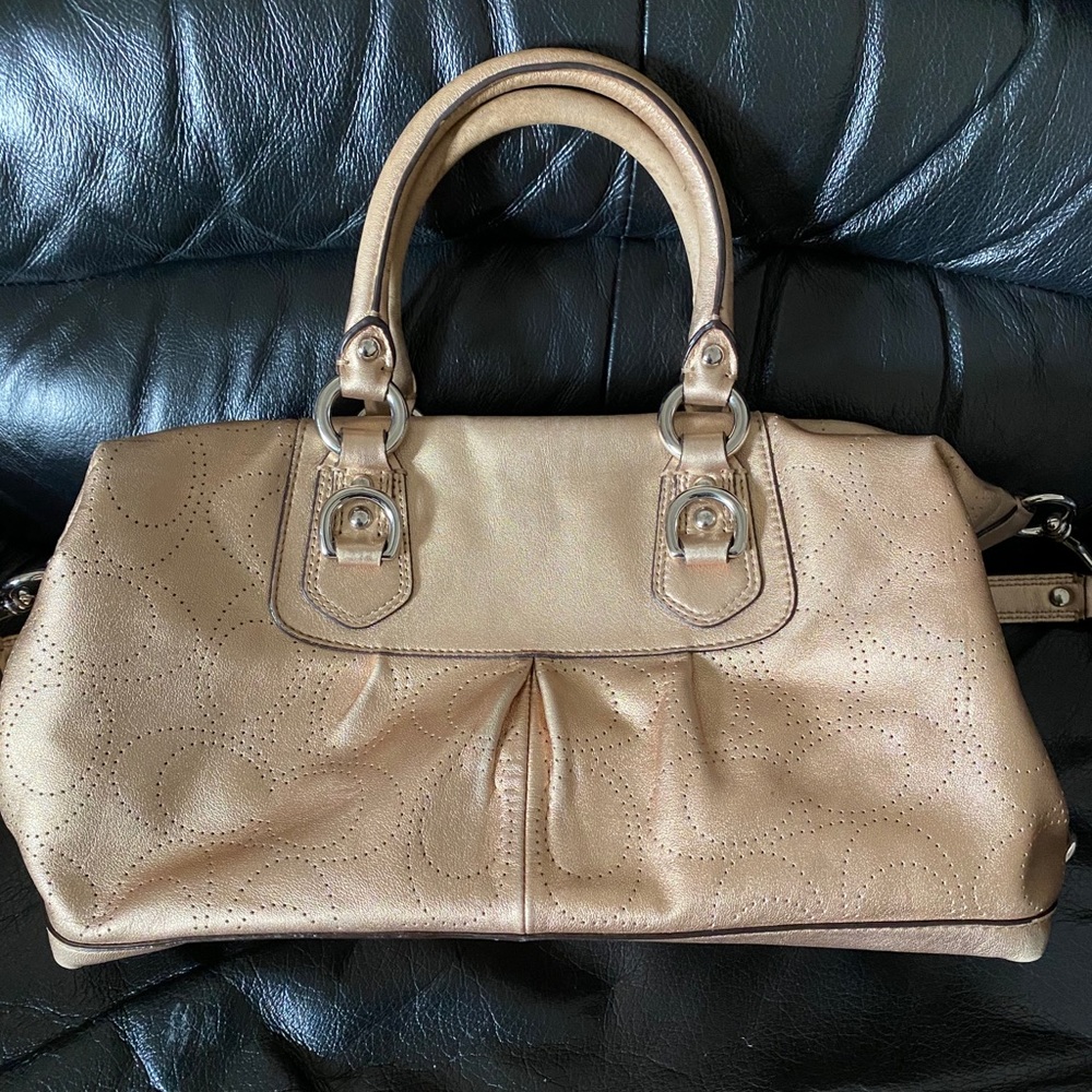 Coach leather signature purse - Picture 3 of 8